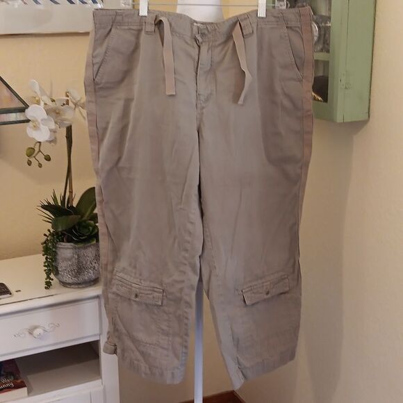 Columbia Khaki Cargo Pants. Outdoor - Picture 1 of 7